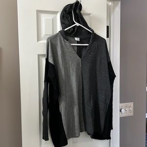 CAbi Dakota oversize color black sweater